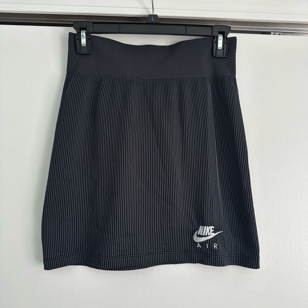 Nike Black A-Line Mini Skirt for Athletic Wear